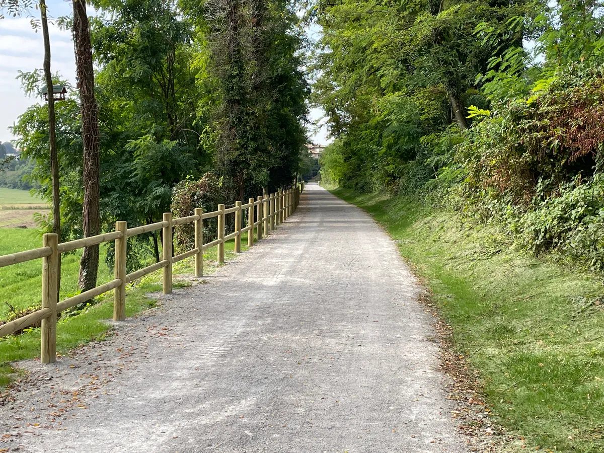 Opere di compensazione connesse all'esecuzione dell'Autostrada Pedemontana Lombarda - progetto locale n. 43 (REALIZZAZIONE PISTA CICLOPEDONALE - 1° LOTTO)” e “Recupero sedime della dismessa Ferrovia Como - Varese. Progetto esecutivo tratto Villaguardia (REALIZZAZIONE PISTA CICLOPEDONALE - 2° LOTTO)